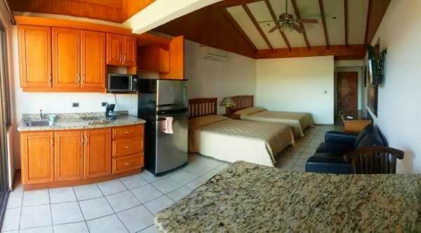 Flamingo Marina Resort Studio Плая Фламинго Екстериор снимка